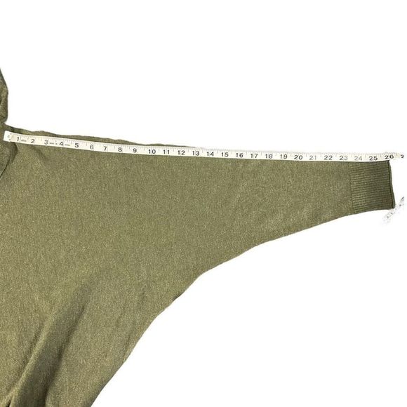 CYRUS NWT forest dark green pullover hoodie knit top women’s large new with tags - Picture 6 of 9